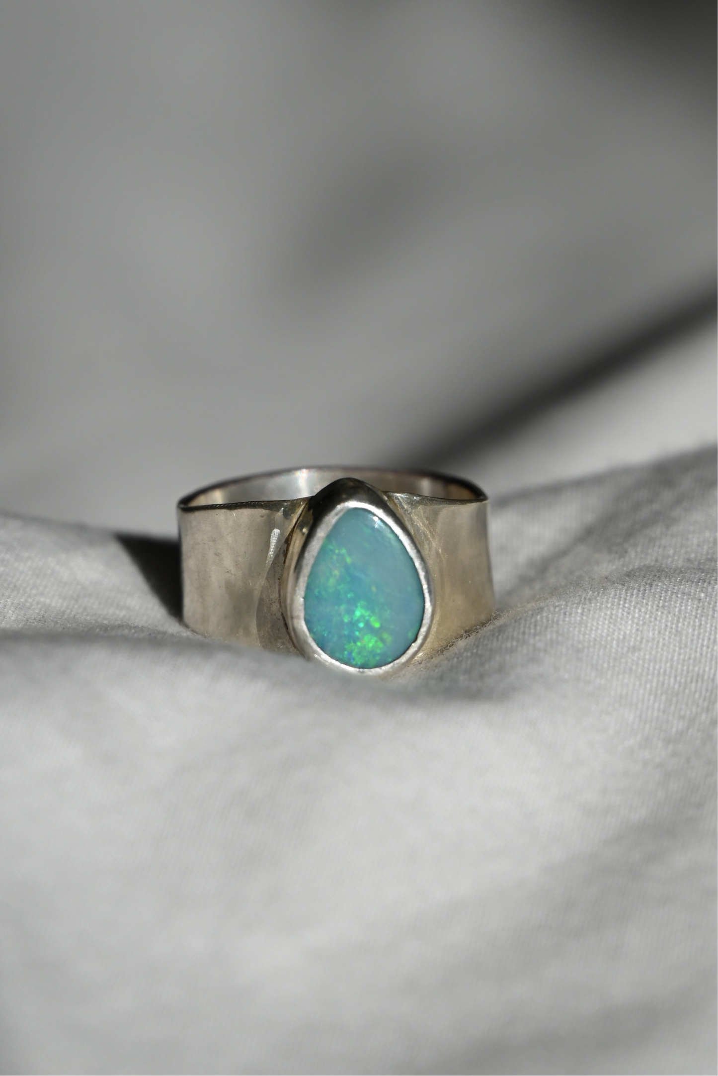 Opal Droplet Band