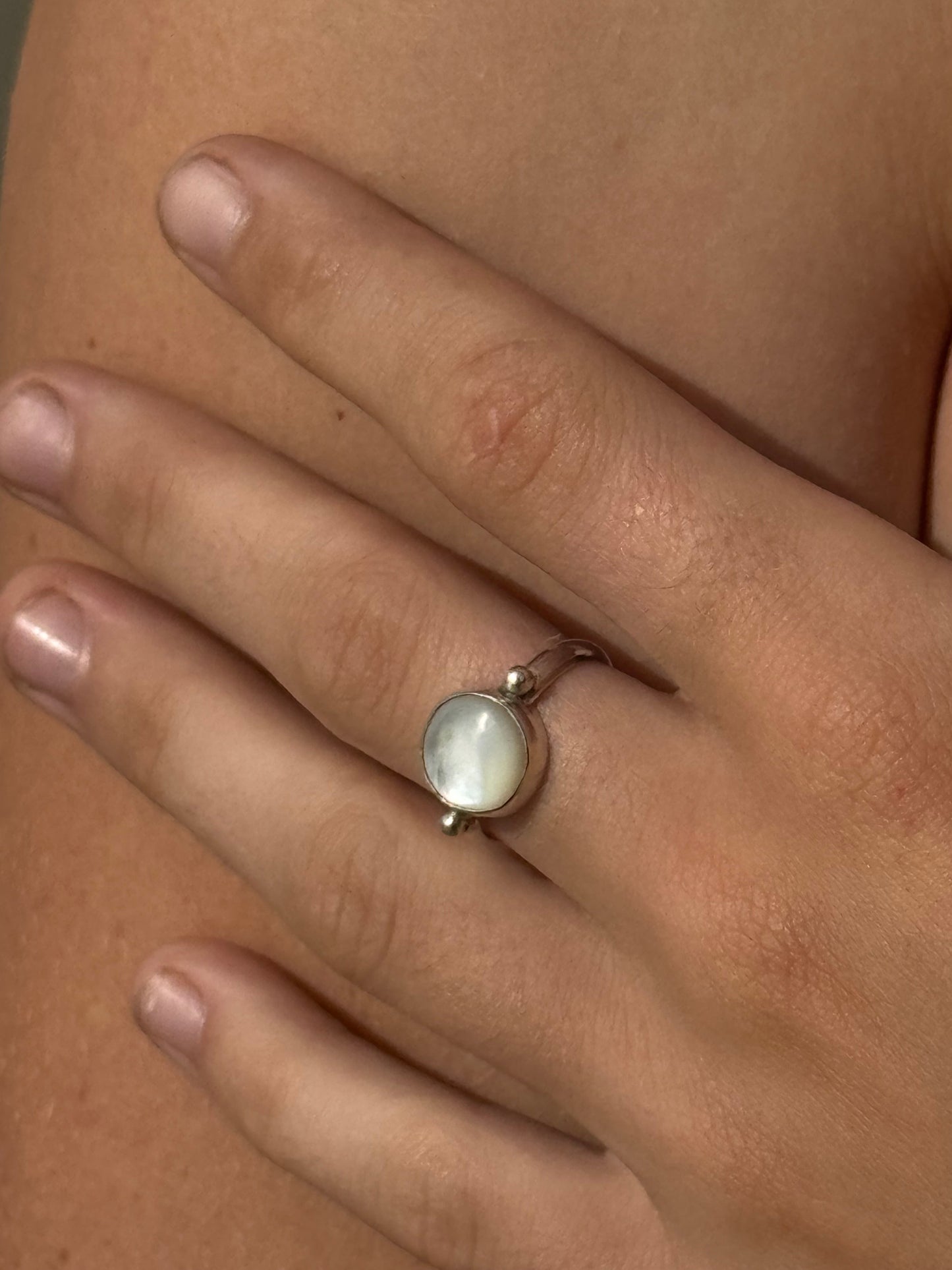 Mother of Pearl Ring - Size 7